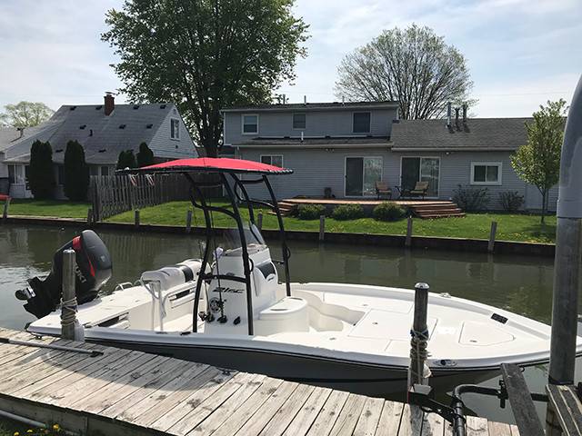 2016 Epic Bay 21sc with SG600 Boat T-Top