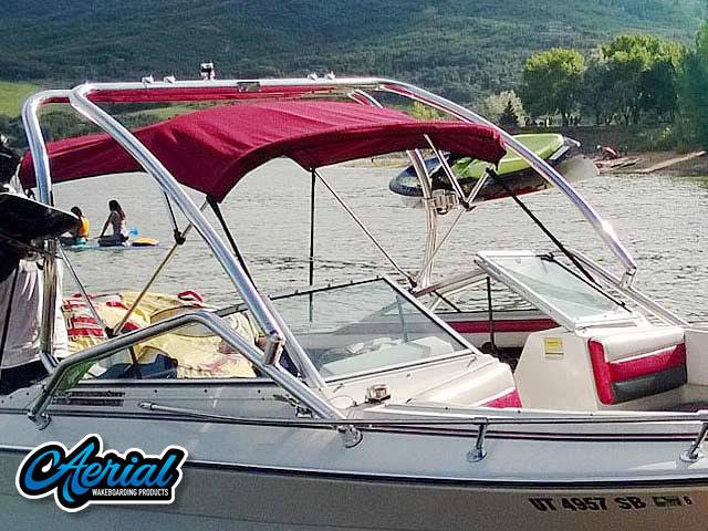 1990 Four Winns 22 ft with Airborne 2.0 Wakeboard Tower