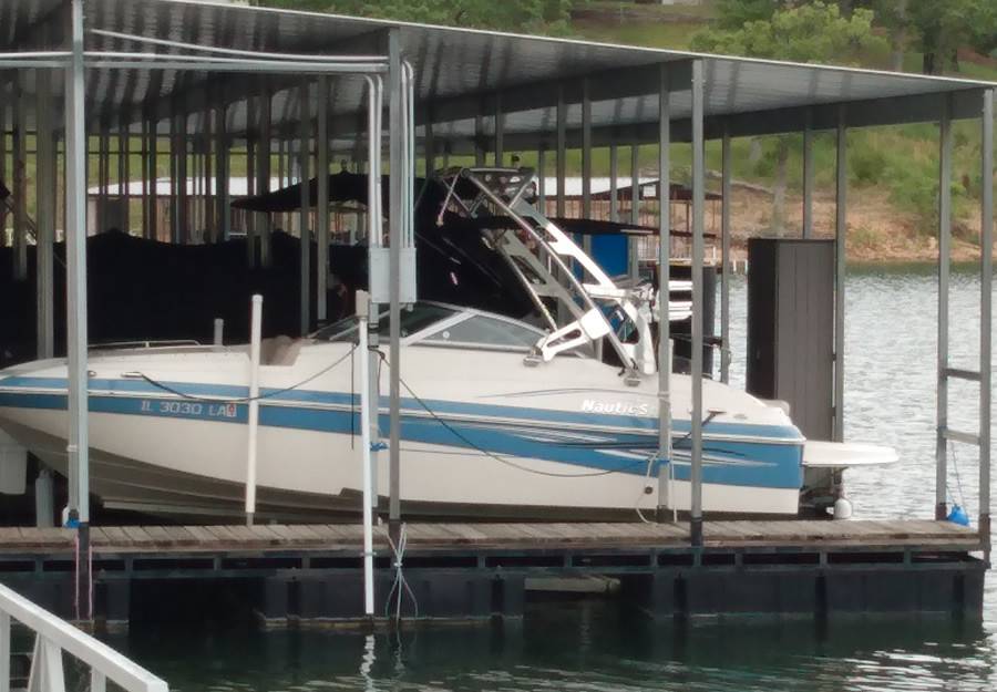 2008 NauticStar 232DC with FreeRide Wakeboard Tower