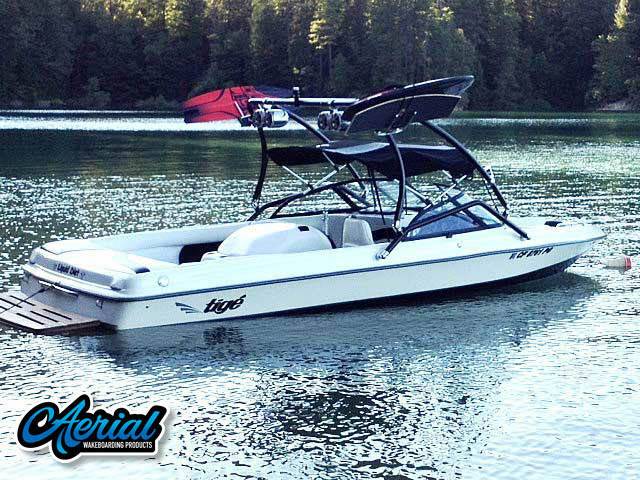 1998 Tige pre2200i with Airborne 2.0 Wakeboard Tower — customer install photo