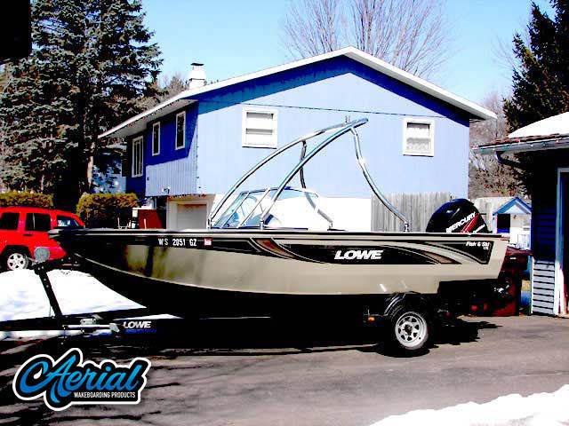 2005 Lowe Fish & Ski with Ascent Wakeboard Tower
