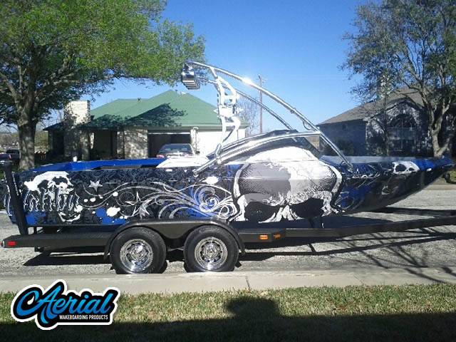 1985 Malibu Sunsetter with Assault Wakeboard Tower — customer install photo