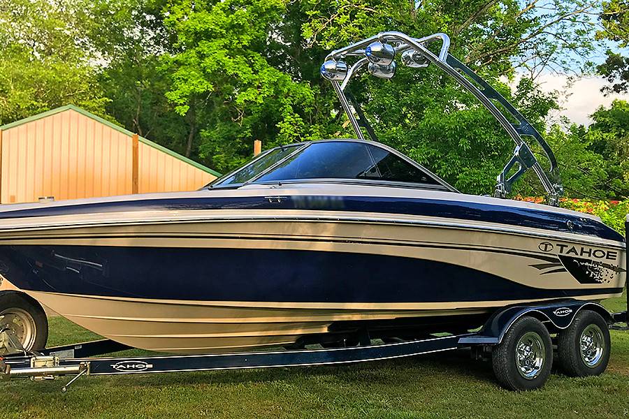 2006 Tahoe with FreeRide Wakeboard Tower