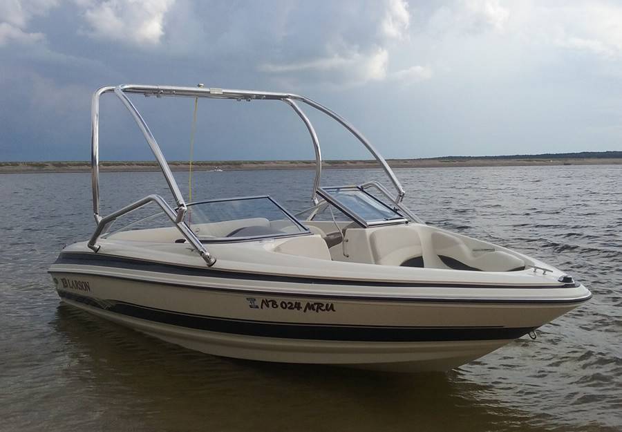 2004 Larson 190 SEi