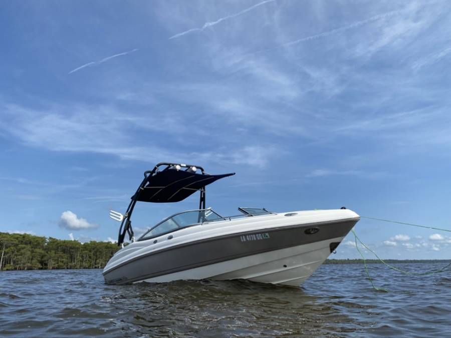 2008 Chaparral 210ssi with FreeRide Wakeboard Tower