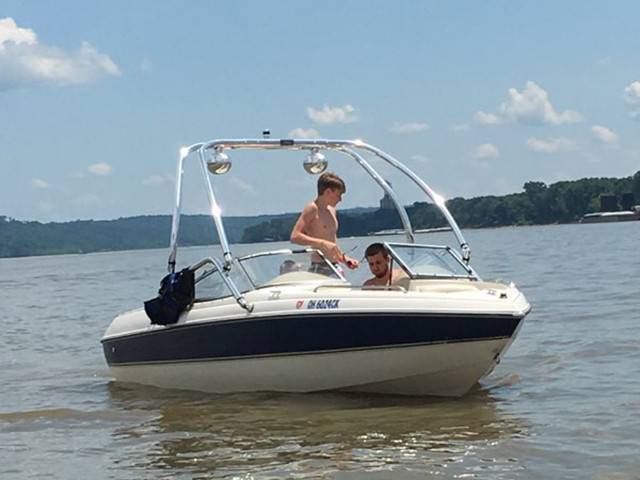 1999 Stingray 190 with Airborne Wakeboard Tower