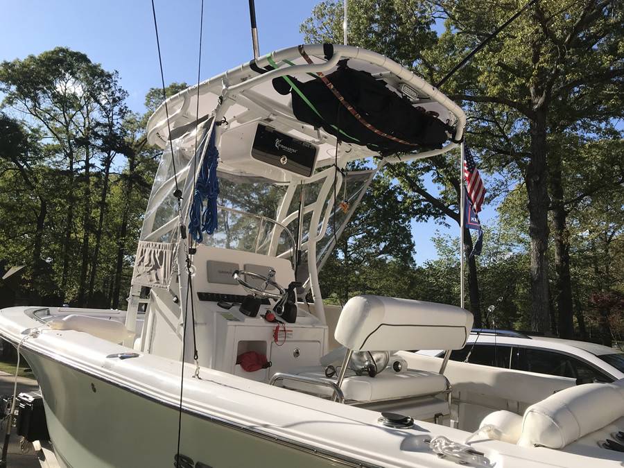 2015 Sea Hunt 196 with SG900 Boat T-Top