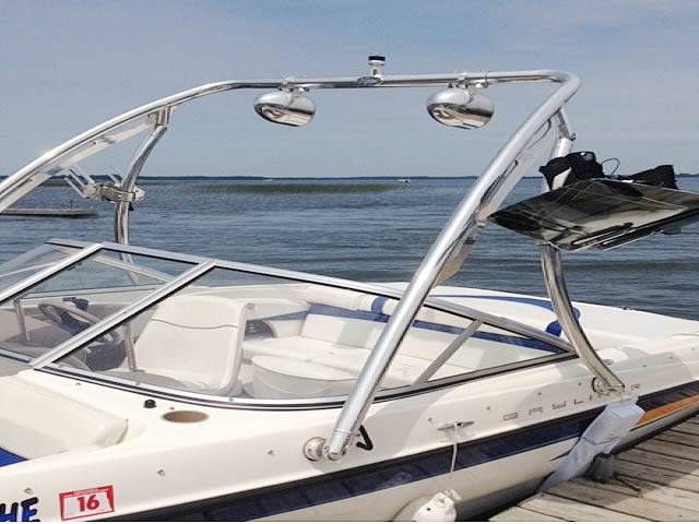 2004 Bayliner Sport with Ascent Wakeboard Tower