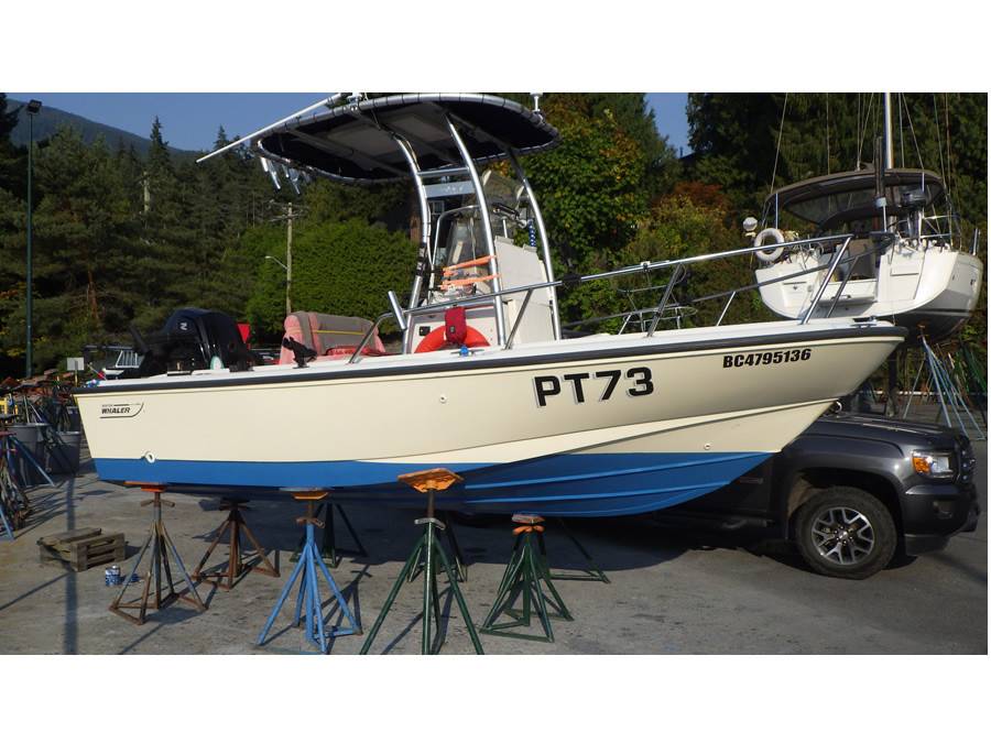 1997 Boston Whaler 17 Outrage II with SG300 Boat T-Top