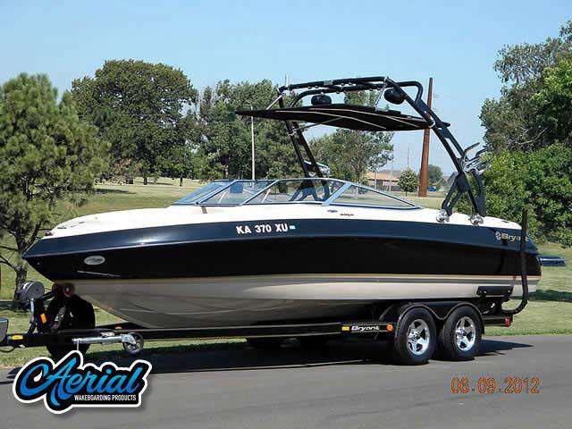 2002 Bryant 232 with FreeRide Wakeboard Tower