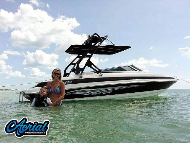 2007 Larson 228 LXI with FreeRide Wakeboard Tower