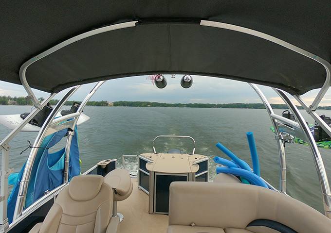 2015 Sweet Water Premium Pontoon Boat with F250 Pontoon Wakeboard Tower