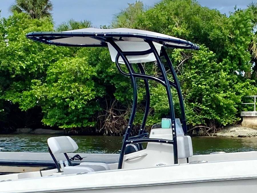 2010 Paramount 21 with SG600 Boat T-Top