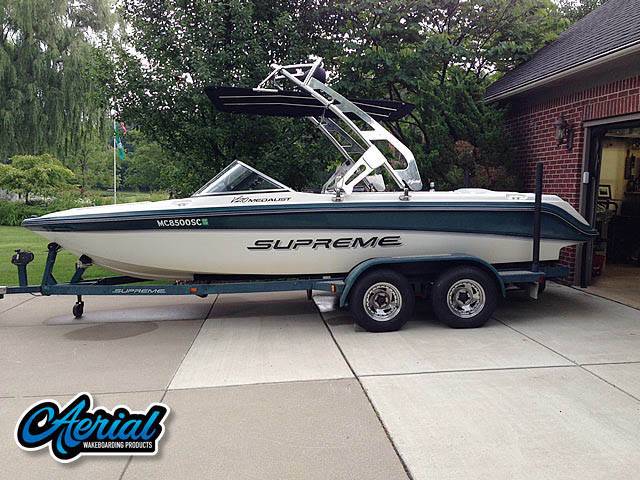 1998 Ski Supreme V210 Medalist with FreeRide Wakeboard Tower
