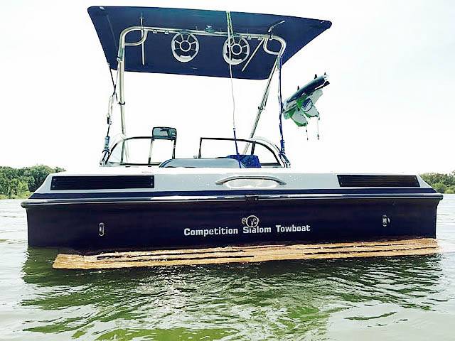 1994 Tige 2002FLSM with Assault Wakeboard Tower
