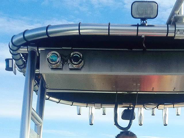 1992 Tom Mac Welded Aluminum 20' with SG300 Boat T-Top