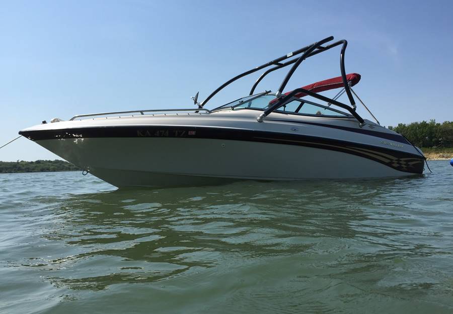 2000 Crownline 202BR with Airborne Wakeboard Tower