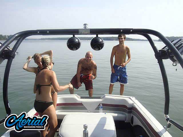 1991 Sport Nautique with Airborne 2.0 Wakeboard Tower — customer install photo