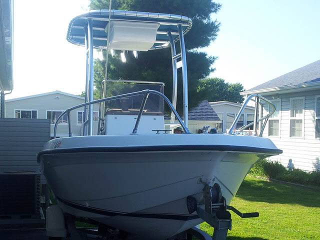 1995 Grady-White 18CC with SG300 Boat T-Top