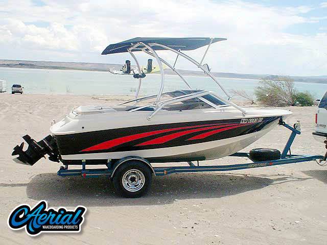 1995 Larson 4.3 Litre Vortek with Airborne 2.0 Wakeboard Tower — customer install photo