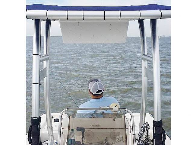 2006 Cape Craft 17' with SG300 Boat T-Top