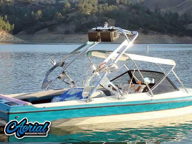 1991 Malibu Euro F3 with FreeRide Wakeboard Tower