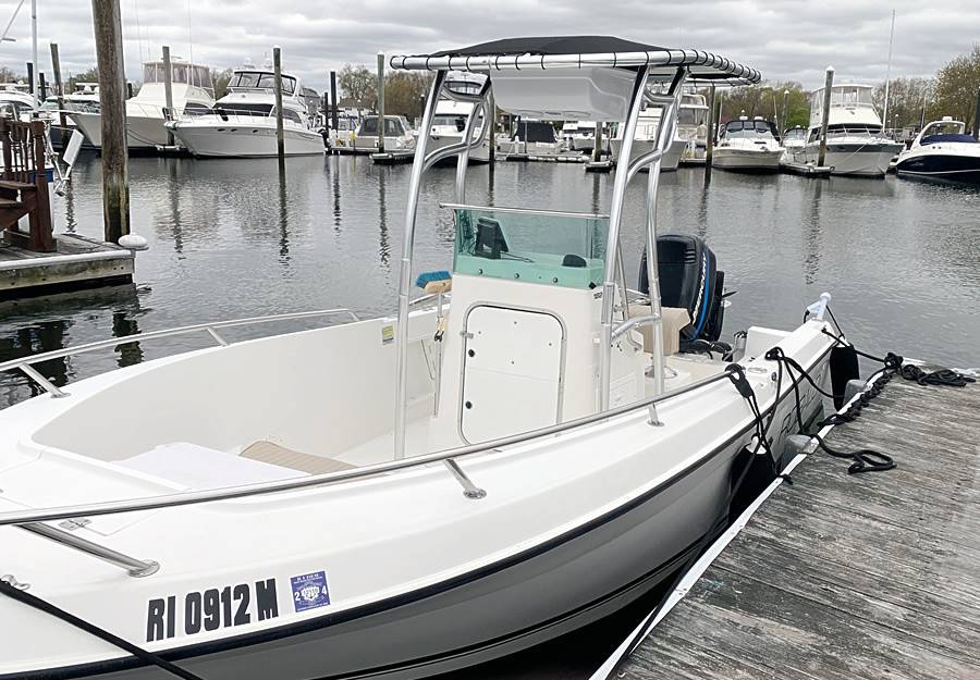 2000 Robalo 1820