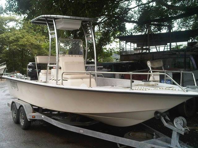 Champion CC 23' with SG300 Boat T-Top