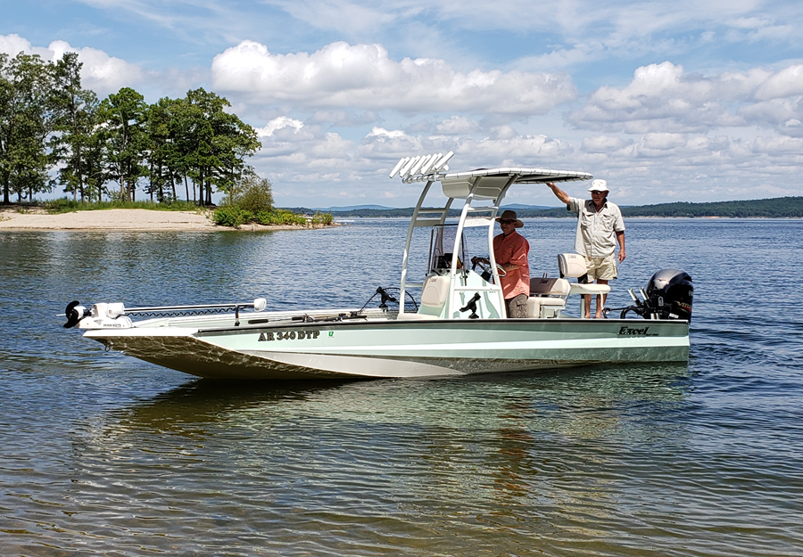 2019 Excel Bay Pro 220