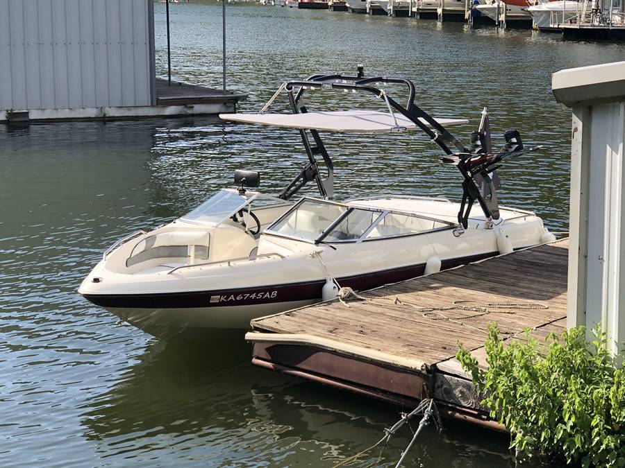 1996 Glastron GS 205 40th Anniversary with FreeRide Wakeboard Tower
