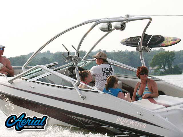 2006 Blue Water 2150 with Airborne Wakeboard Tower