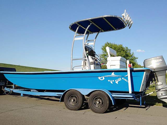 1994 Shark Island Skiff with SG300 Boat T-Top