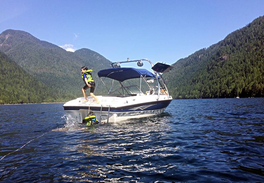 2008 Bayliner 185 with Ascent Wakeboard Tower